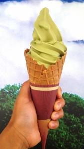 LACTUCA（ラクチュカ）「ほうれん草ソフトクリーム」